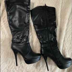 Ami Clubwear Black Faux Leather Mid calf Boots